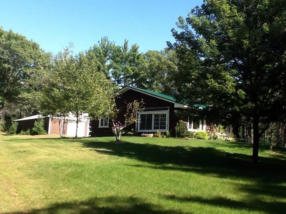 Restful Retreat Villa Grantsburg Exterior photo